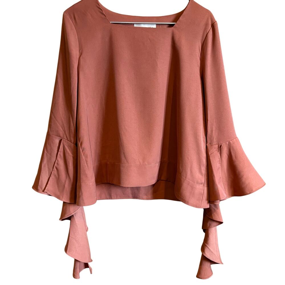 J.O.A Ruffled Sleeve Loose Fit Blose M